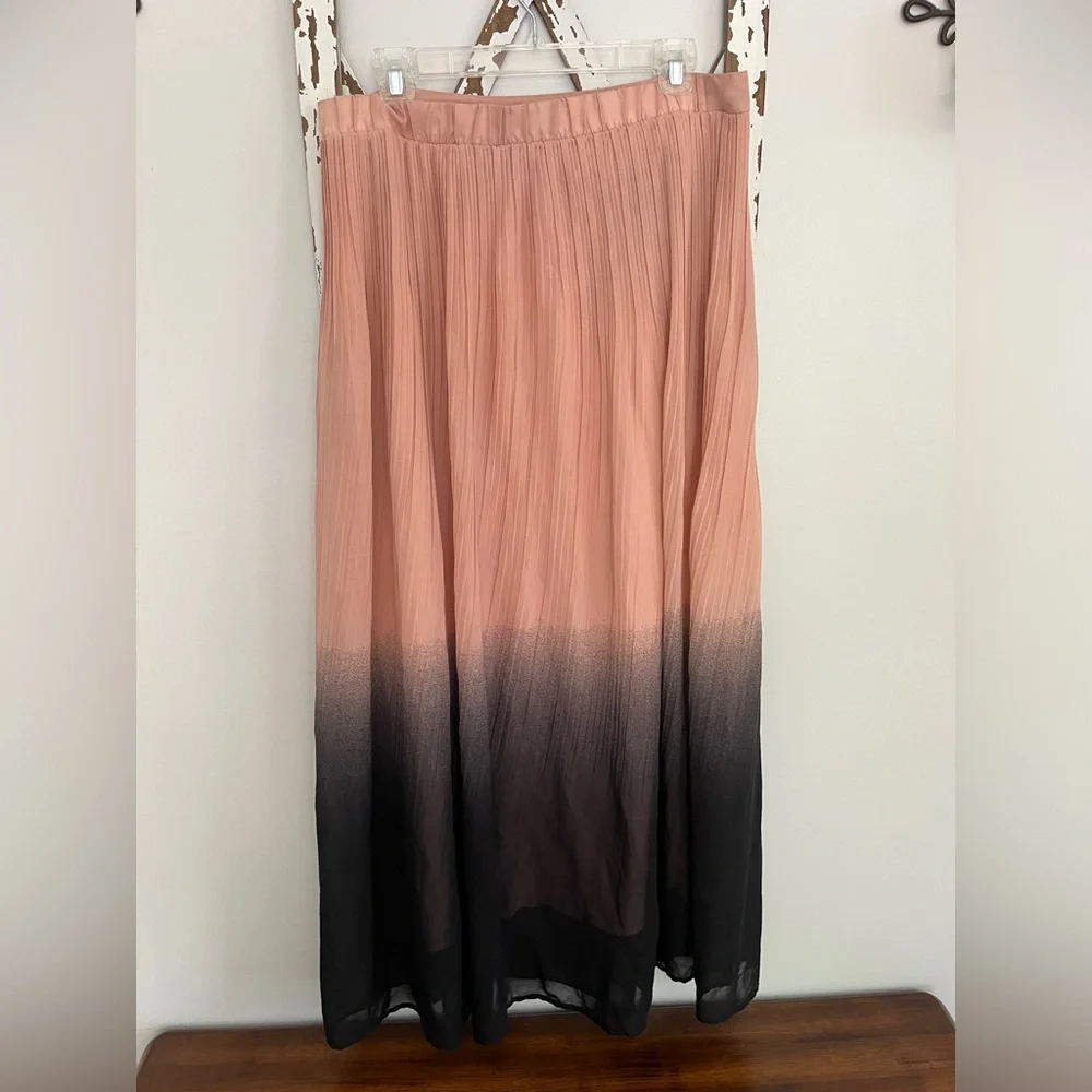 Mark.‎ Ombré Pink/Black Maxi Skirt Size XL